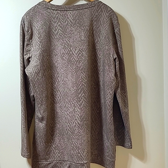 Tuff Athletics Ladies Long Sleeve Top - Picture 3 of 5